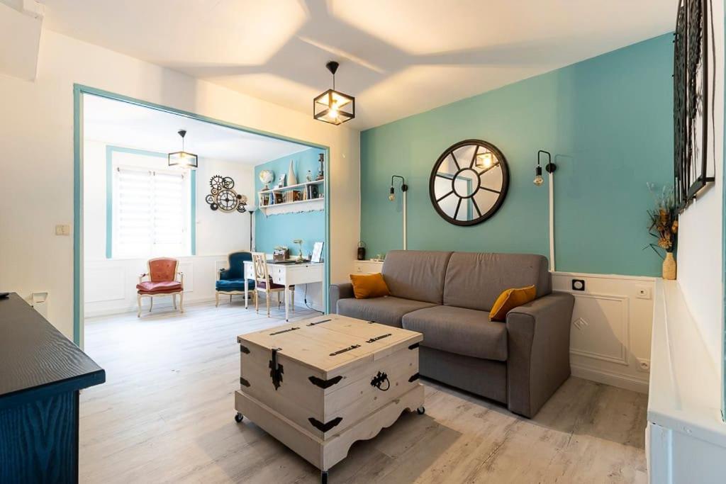 Les Berges De L'Oust Apartment Malestroit Exterior photo
